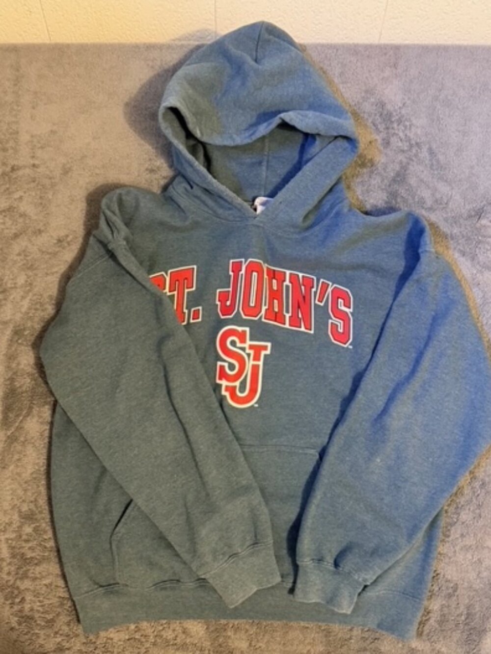 St. John's University Hoodie Size L Gildan Heavy Blend Red Storm